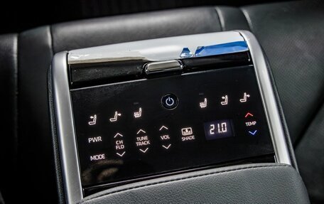 Toyota Camry, 2021 год, 3 988 000 рублей, 37 фотография