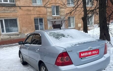 Toyota Corolla, 2004 год, 450 000 рублей, 3 фотография