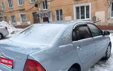 Toyota Corolla, 2004 год, 450 000 рублей, 4 фотография