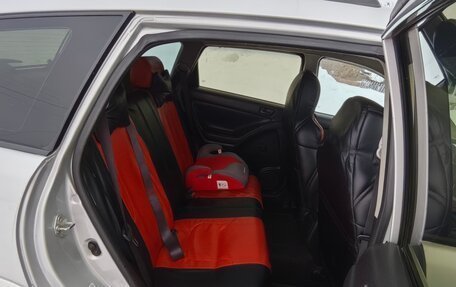 Pontiac Vibe II, 2003 год, 530 000 рублей, 17 фотография