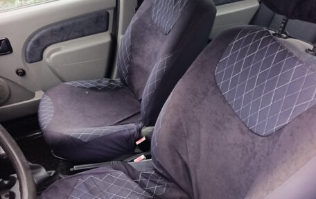 Renault Logan I, 2005 год, 150 000 рублей, 5 фотография