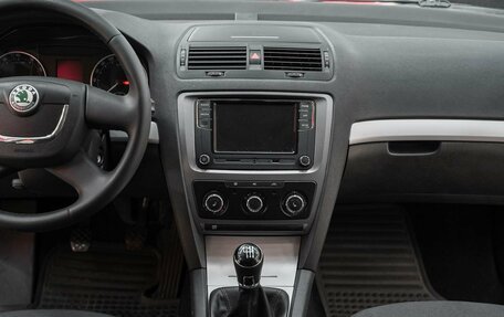 Skoda Octavia, 2010 год, 635 000 рублей, 10 фотография