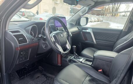 Toyota Land Cruiser Prado 150 рестайлинг 2, 2014 год, 3 700 000 рублей, 9 фотография