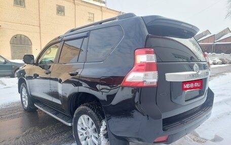 Toyota Land Cruiser Prado 150 рестайлинг 2, 2014 год, 3 700 000 рублей, 7 фотография