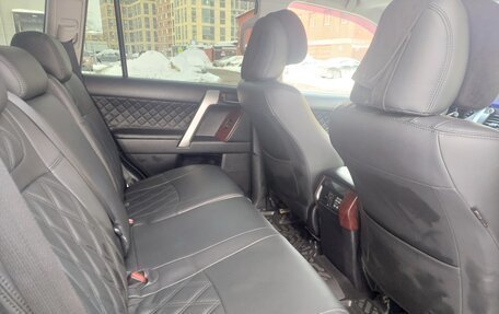 Toyota Land Cruiser Prado 150 рестайлинг 2, 2014 год, 3 700 000 рублей, 18 фотография