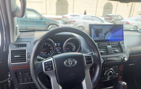 Toyota Land Cruiser Prado 150 рестайлинг 2, 2014 год, 3 700 000 рублей, 14 фотография