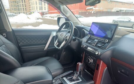 Toyota Land Cruiser Prado 150 рестайлинг 2, 2014 год, 3 700 000 рублей, 20 фотография