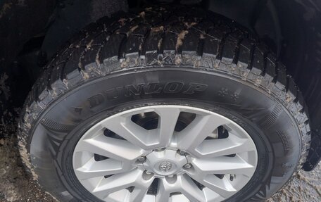 Toyota Land Cruiser Prado 150 рестайлинг 2, 2014 год, 3 700 000 рублей, 31 фотография