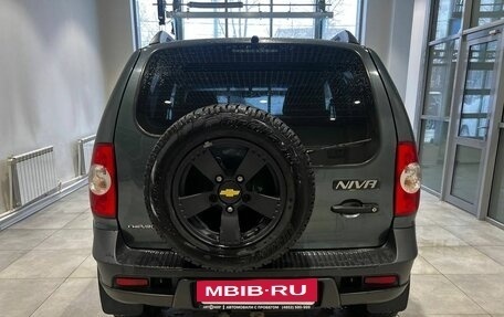 Chevrolet Niva I рестайлинг, 2017 год, 800 000 рублей, 7 фотография
