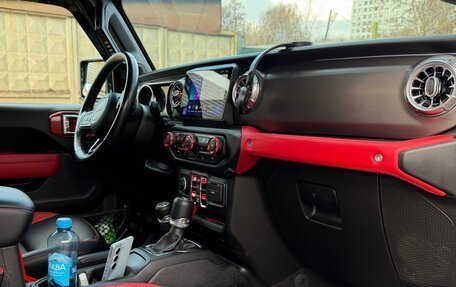 Jeep Wrangler, 2021 год, 4 800 000 рублей, 14 фотография