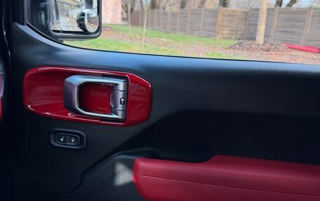 Jeep Wrangler, 2021 год, 4 800 000 рублей, 26 фотография