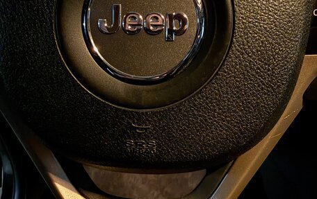 Jeep Grand Cherokee, 2013 год, 2 950 000 рублей, 24 фотография