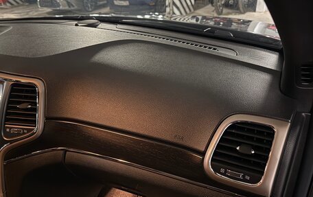 Jeep Grand Cherokee, 2013 год, 2 950 000 рублей, 38 фотография