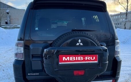 Mitsubishi Pajero IV, 2012 год, 2 000 000 рублей, 13 фотография
