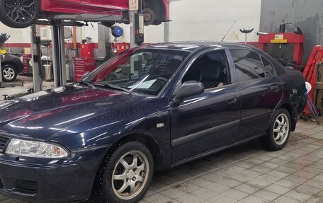 Mitsubishi Carisma I, 2003 год, 350 000 рублей, 3 фотография