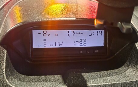 Mitsubishi Carisma I, 2003 год, 350 000 рублей, 7 фотография