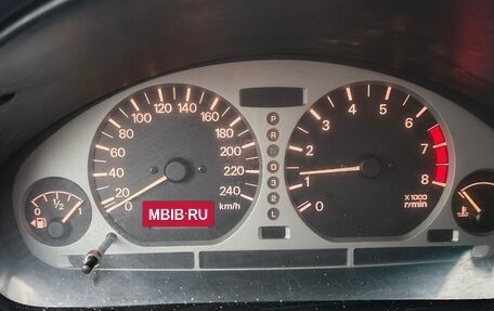 Mitsubishi Carisma I, 2003 год, 350 000 рублей, 8 фотография