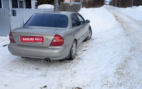 Hyundai Sonata III рестайлинг, 1998 год, 180 000 рублей, 3 фотография