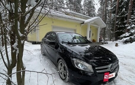 Mercedes-Benz A-Класс, 2015 год, 1 350 000 рублей, 2 фотография