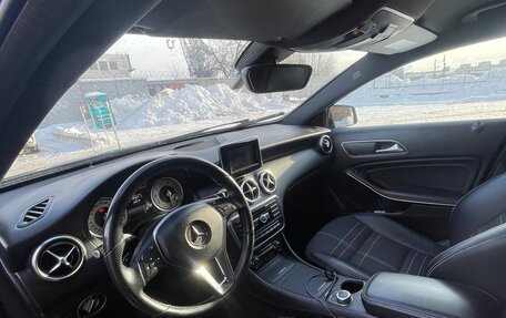 Mercedes-Benz A-Класс, 2015 год, 1 350 000 рублей, 11 фотография