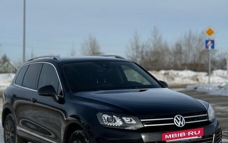 Volkswagen Touareg III, 2013 год, 2 299 000 рублей, 2 фотография