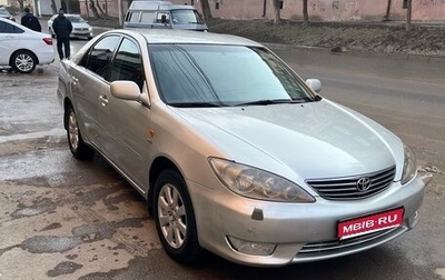 Toyota Camry V40, 2004 год, 850 000 рублей, 1 фотография