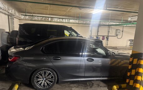 BMW 3 серия, 2020 год, 3 250 000 рублей, 3 фотография