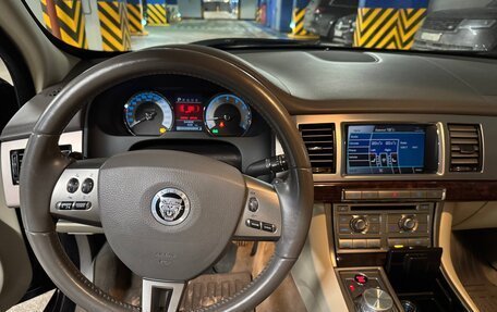 Jaguar XF I рестайлинг, 2011 год, 2 000 000 рублей, 13 фотография