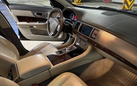 Jaguar XF I рестайлинг, 2011 год, 2 000 000 рублей, 14 фотография