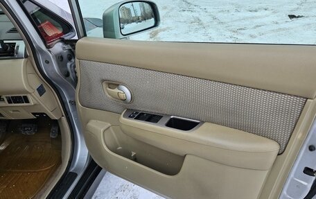 Nissan Tiida, 2005 год, 470 000 рублей, 19 фотография