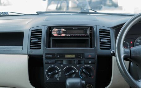 Toyota Corolla Spacio II, 2002 год, 700 000 рублей, 13 фотография