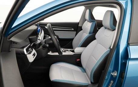 Geely Emgrand, 2023 год, 1 768 444 рублей, 10 фотография