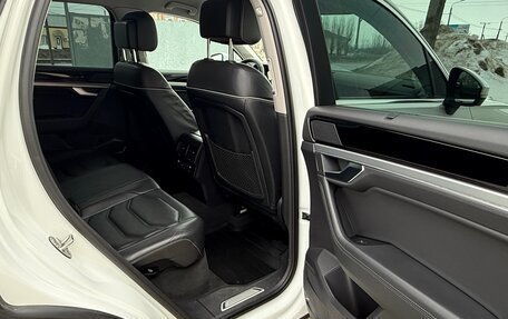 Volkswagen Touareg III, 2020 год, 5 555 000 рублей, 10 фотография