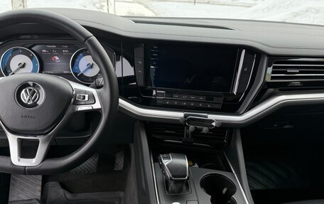 Volkswagen Touareg III, 2020 год, 5 555 000 рублей, 15 фотография