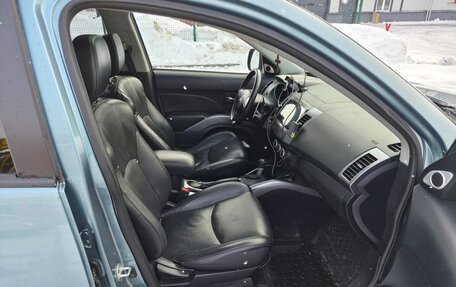 Mitsubishi Outlander III рестайлинг 3, 2007 год, 900 000 рублей, 12 фотография