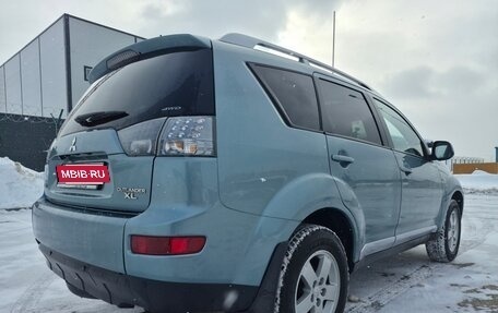 Mitsubishi Outlander III рестайлинг 3, 2007 год, 900 000 рублей, 7 фотография