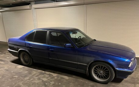 BMW 5 серия, 1988 год, 500 000 рублей, 2 фотография