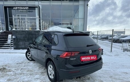 Volkswagen Tiguan II, 2019 год, 2 860 000 рублей, 7 фотография