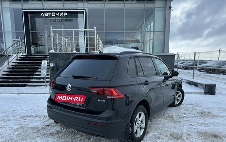 Volkswagen Tiguan II, 2019 год, 2 860 000 рублей, 5 фотография