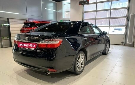 Toyota Camry, 2016 год, 1 988 000 рублей, 4 фотография