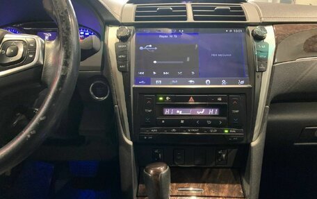 Toyota Camry, 2016 год, 1 988 000 рублей, 15 фотография