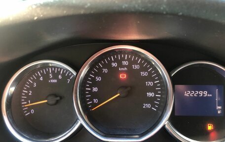 Renault Logan II, 2018 год, 820 000 рублей, 19 фотография