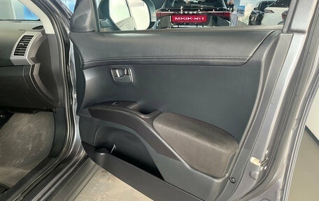 Mitsubishi Outlander III рестайлинг 3, 2012 год, 1 300 000 рублей, 13 фотография