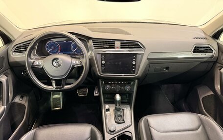 Volkswagen Tiguan II, 2018 год, 2 570 000 рублей, 8 фотография