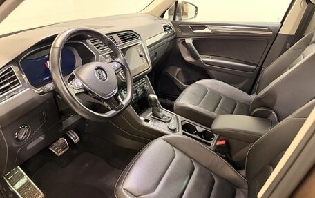 Volkswagen Tiguan II, 2018 год, 2 570 000 рублей, 7 фотография