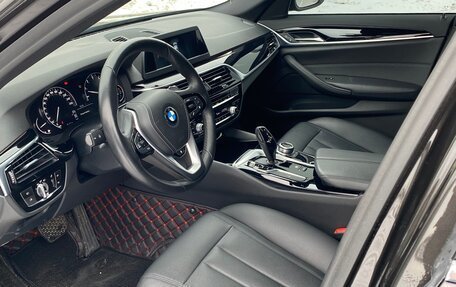 BMW 5 серия, 2018 год, 3 450 000 рублей, 15 фотография