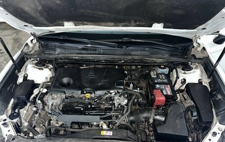 Toyota Camry, 2022 год, 2 350 000 рублей, 11 фотография