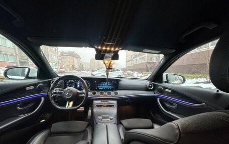 Mercedes-Benz E-Класс, 2021 год, 4 700 000 рублей, 7 фотография