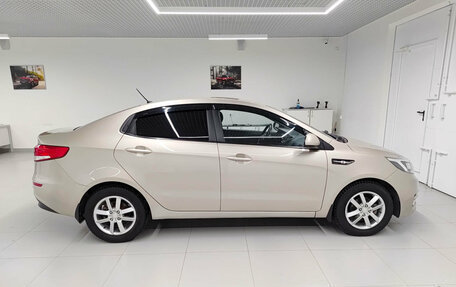 KIA Rio III рестайлинг, 2015 год, 960 000 рублей, 4 фотография