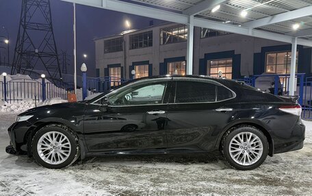 Toyota Camry, 2021 год, 3 499 000 рублей, 2 фотография